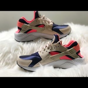 Women's Nike Air Huarache Tan/Blue
